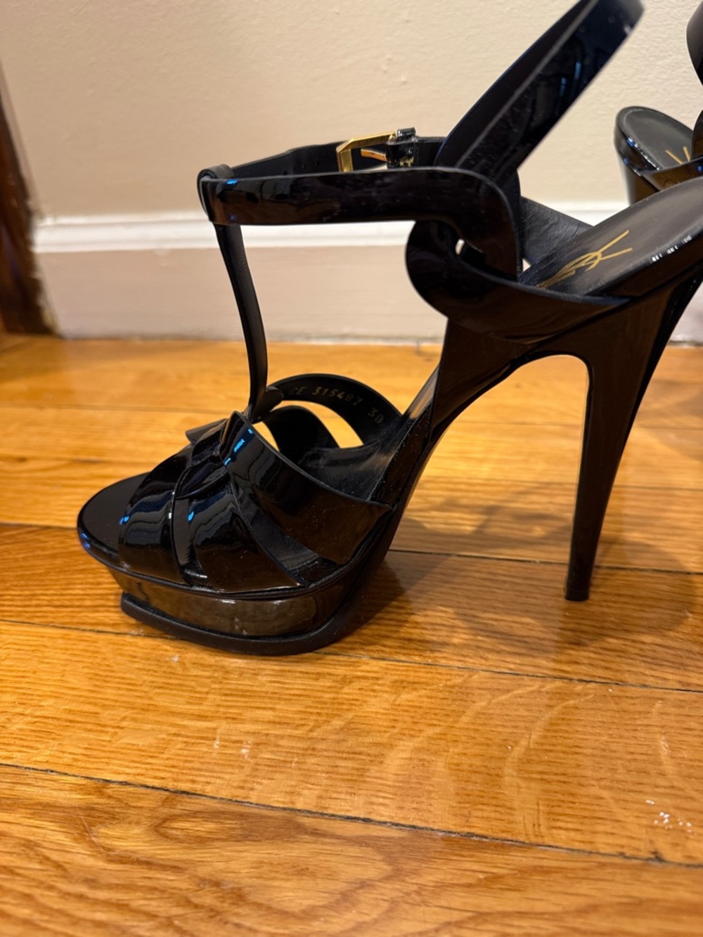 Saint Laurent Tributes. Black Patent Leather T-Strap Platform Heels - Picture 4 of 9